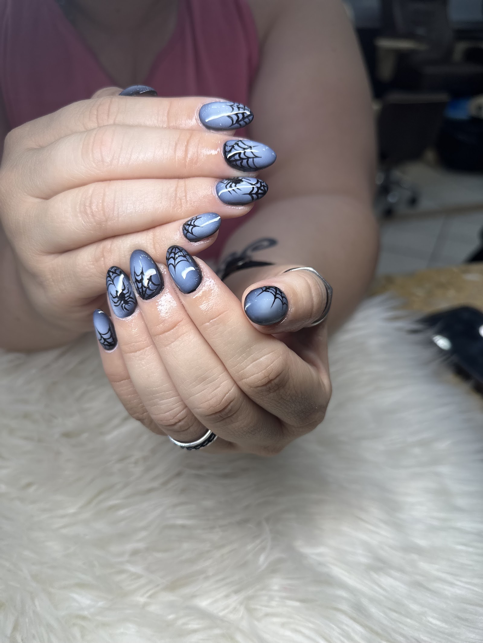 Happy Nails logo