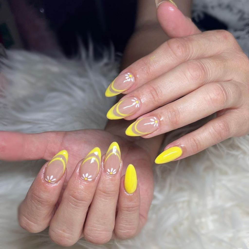 Happy Nails nail photo 1